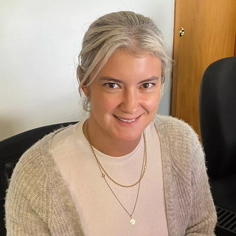 Receptionist-Kelly